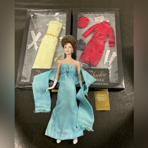 Franklin Heirloom Jacqueline Kennedy Newport Gala Doll Outfits